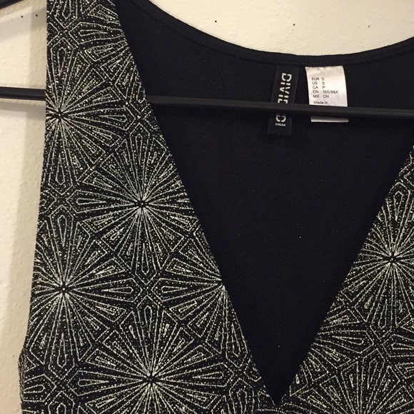 H&M glittery bodysuit - Picture 2 of 6